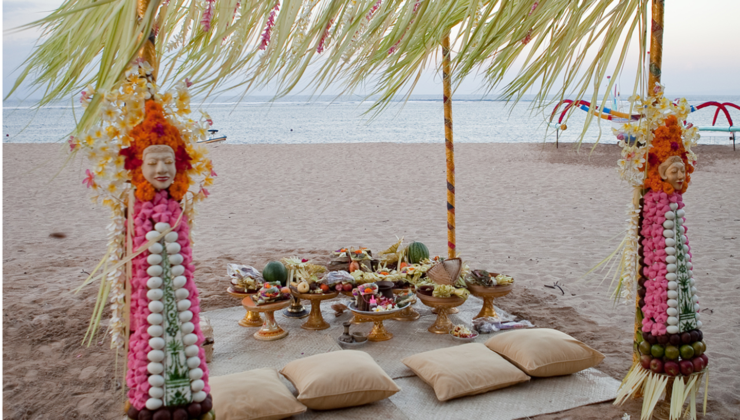Seaside Wedding & Honeymoon